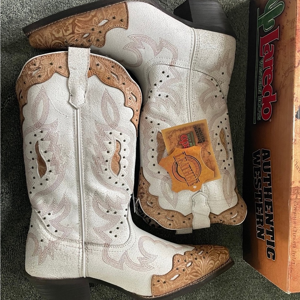Laredo White and Tan Women's Western Heeled Boots